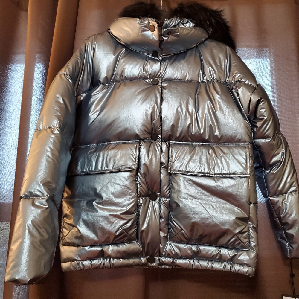 ⭐️NWT⭐️ - DKNY Metallic Puffer Coat (Size SM)